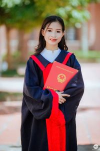 áo tốt nghiệp cho thuê